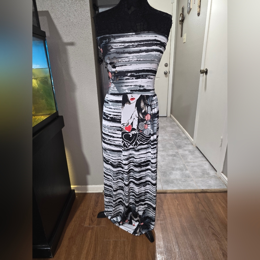 Monaco Black and White Artistic Strapless Dress